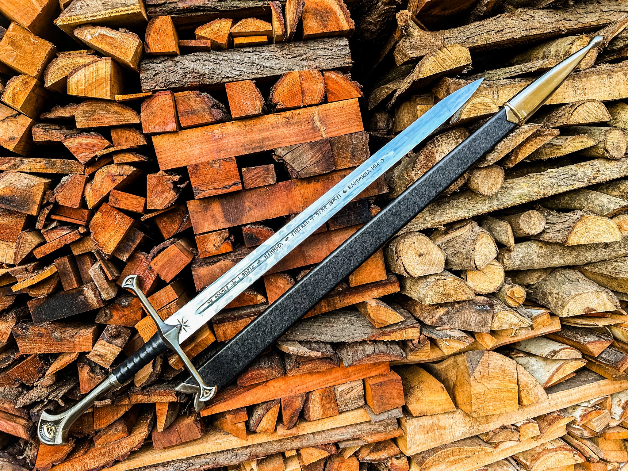 Anduril Sword - The Sword of Aragorn from The Lord of The Rings Replica