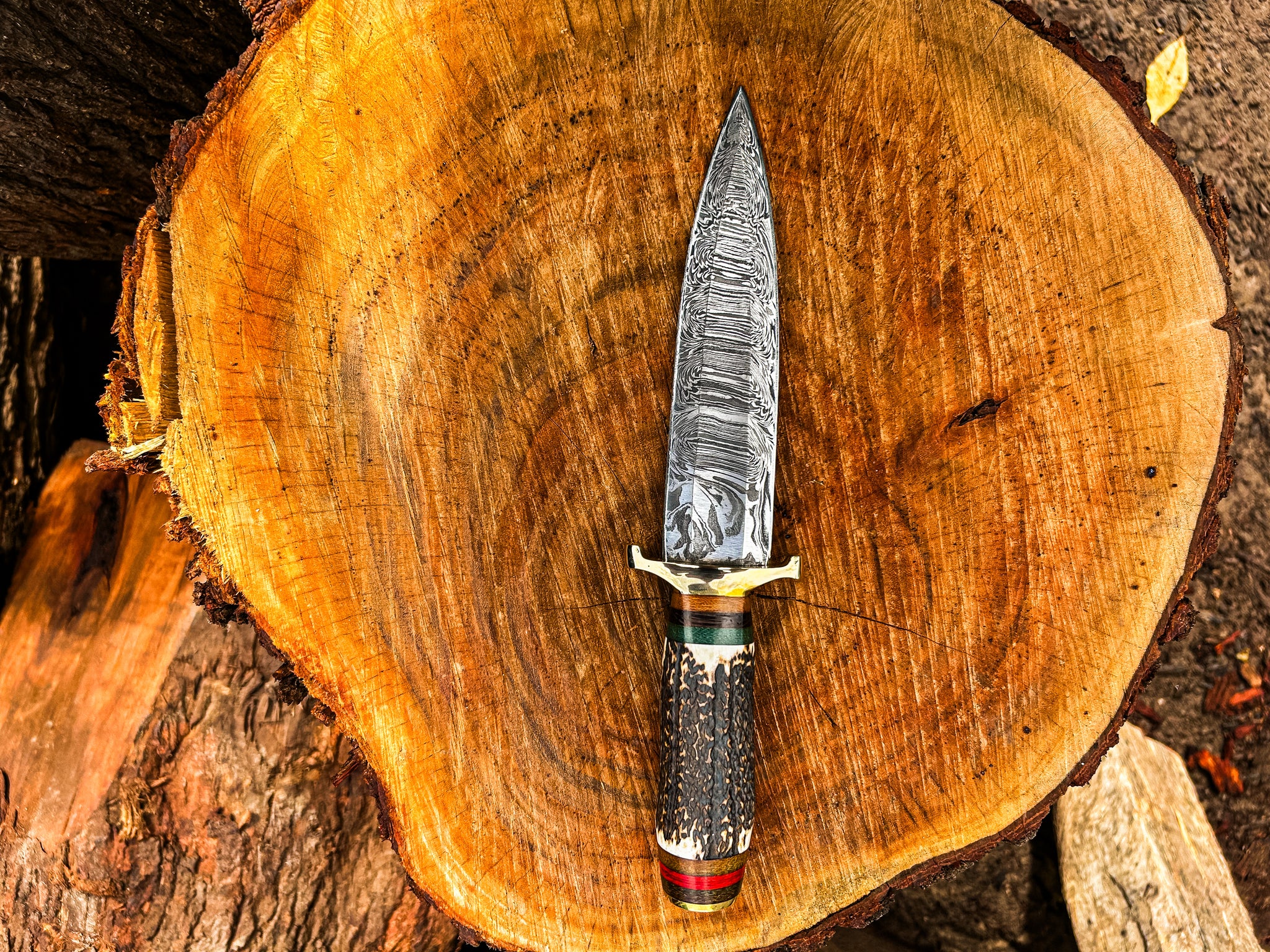 Stag Handle Hunting knife with Damascus Steel blade Stag Handle Knife with Leather Sheath