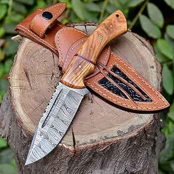 Damascus Hunting Knife with Smooth Finish Olive Wood Handle